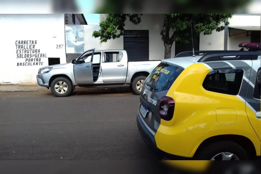Caminhonete roubada é recuperada; crime foi violento