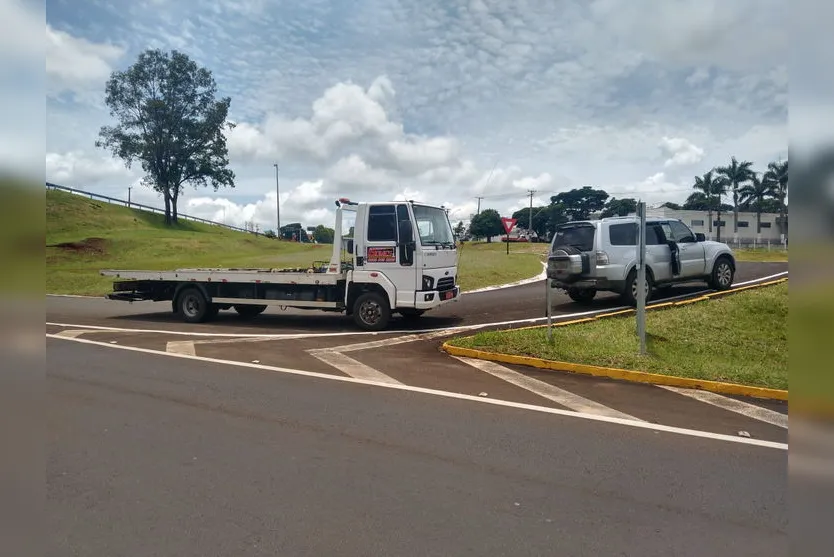 Colisão entre veículos é registrada nesta terça-feira