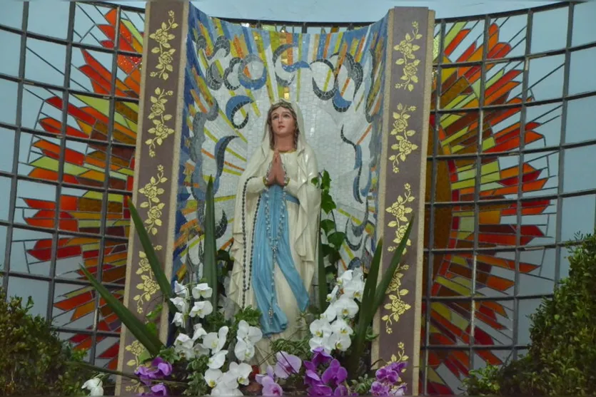 Fiéis se preparam para celebrar o dia da Padroeira de Apucarana