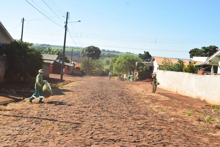 Ivaiporã Cidade Limpa leva serviços públicos aos bairros