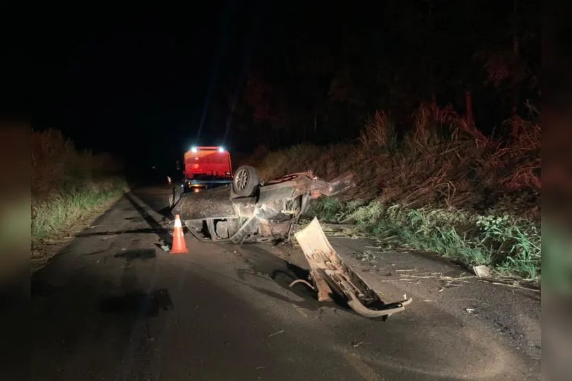 Jovem de 24 anos morre após colidir veículo em barranco na PR-542