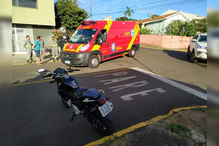 Motociclista fica ferido em acidente de trânsito; vídeo