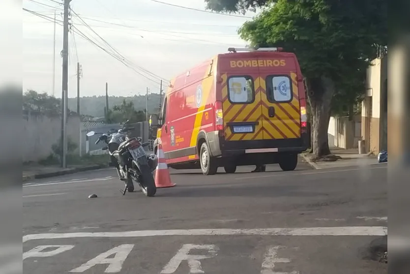Motociclista fica ferido em acidente de trânsito; vídeo