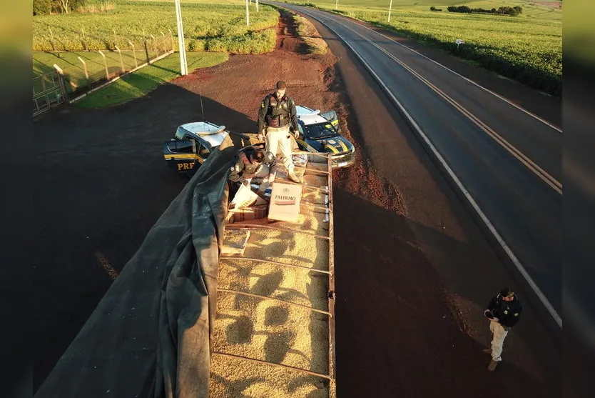PRF apreende R$ 3 milhões em cigarros contrabandeados em Mercedes