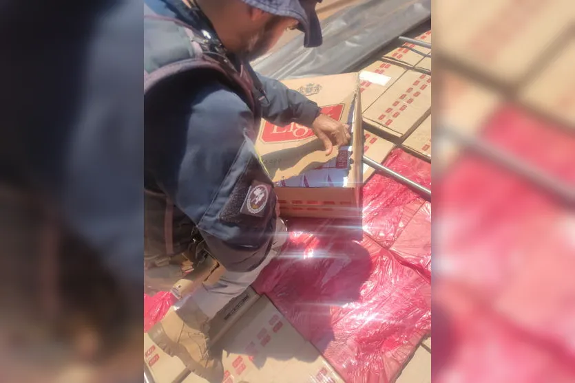 PRF apreende carreta carregada com cigarros contrabandeados; veja