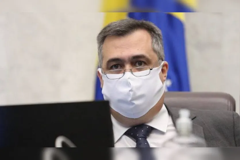 Secretário Beto  Preto está sem falta de ar e sem febre