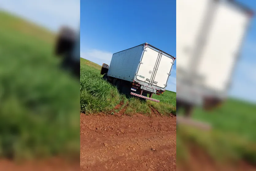 Caminhão frigorífico é roubado e deixado em estrada rural
