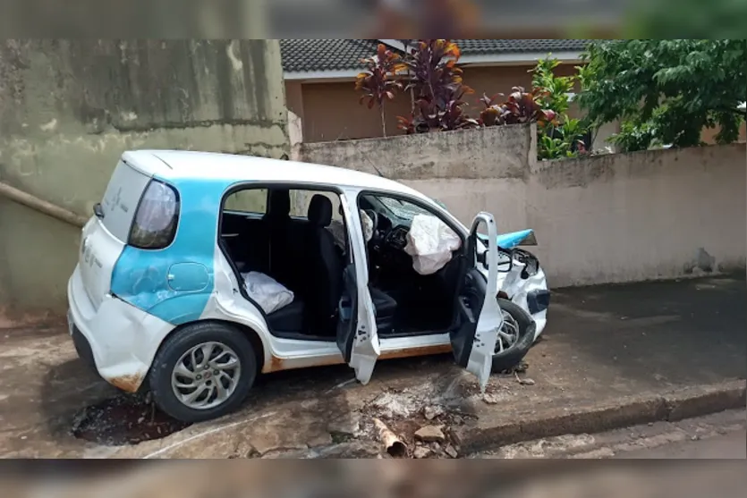 Carro de Apucarana se envolve em acidente na região