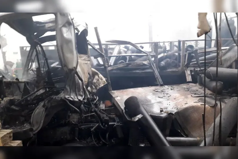 Imagens mostram cilindro voando após explosão em empresa; Vídeo