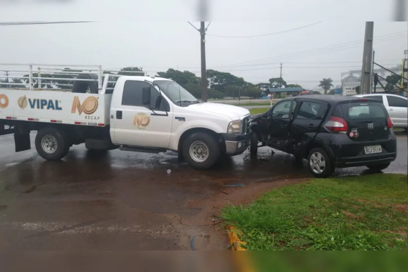 Motorista fica ferida em acidente no Parque Industrial Norte; Vídeo
