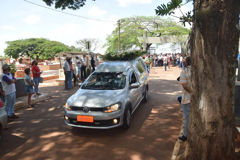 Adeus a vereador Zé do Bar de Ivaiporã é marcado por cortejo