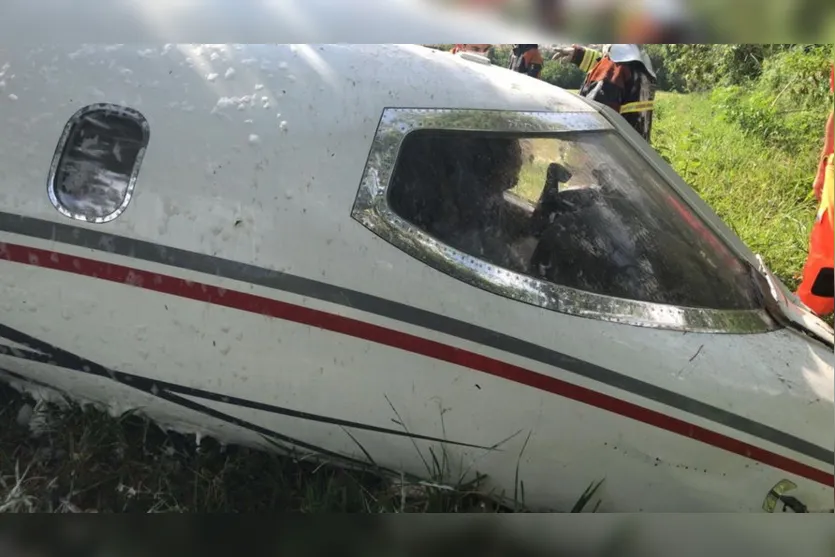 Aeronave cai em Aeroporto da Pampulha em Belo Horizonte