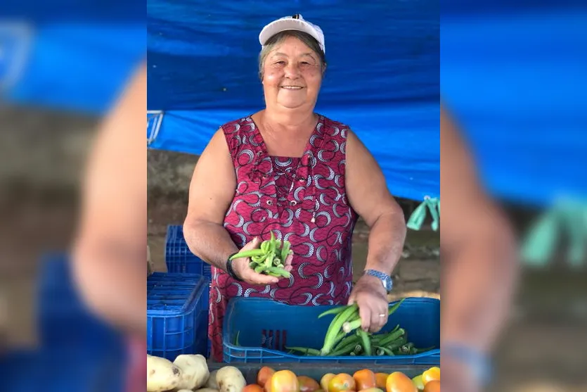 Aos 70 anos, feirante mantém tradição em Arapongas