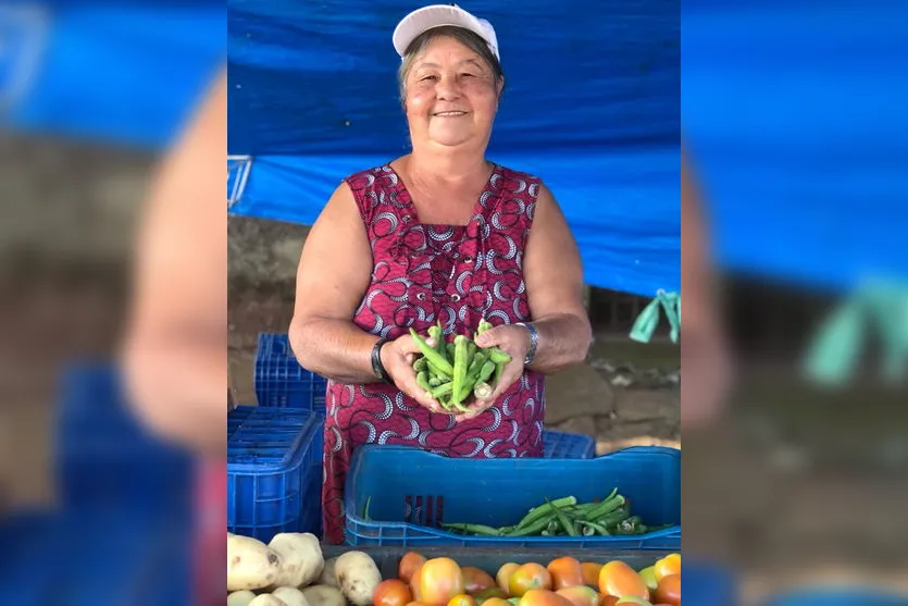 Aos 70 anos, feirante mantém tradição em Arapongas