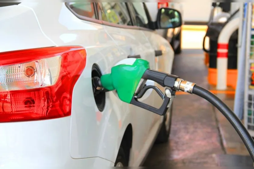 Apucarana tem gasolina mais cara do Paraná, aponta ANP