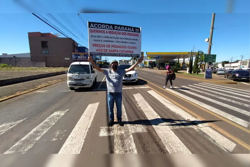 Apucaranense realiza protesto contra pedágio; veja