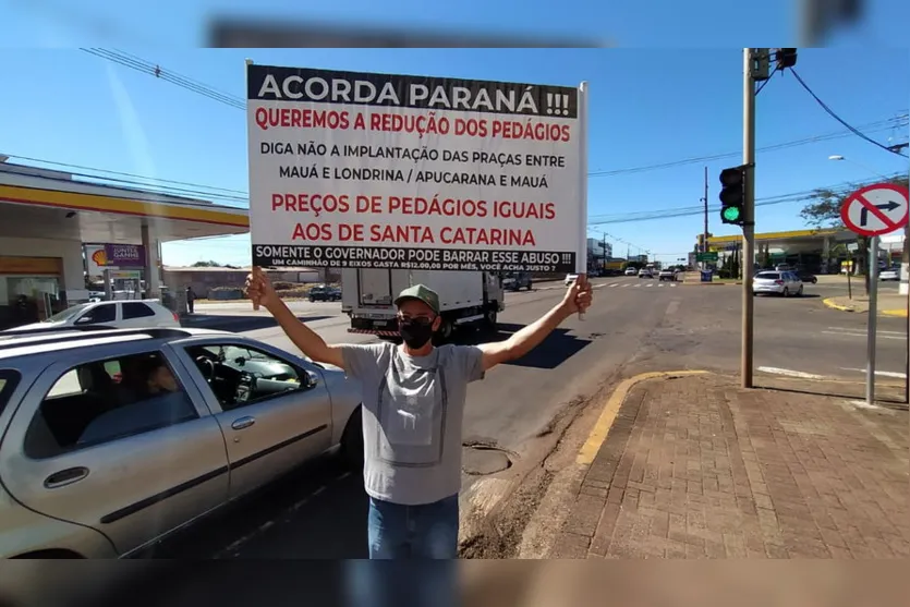 Apucaranense realiza protesto contra pedágio; veja