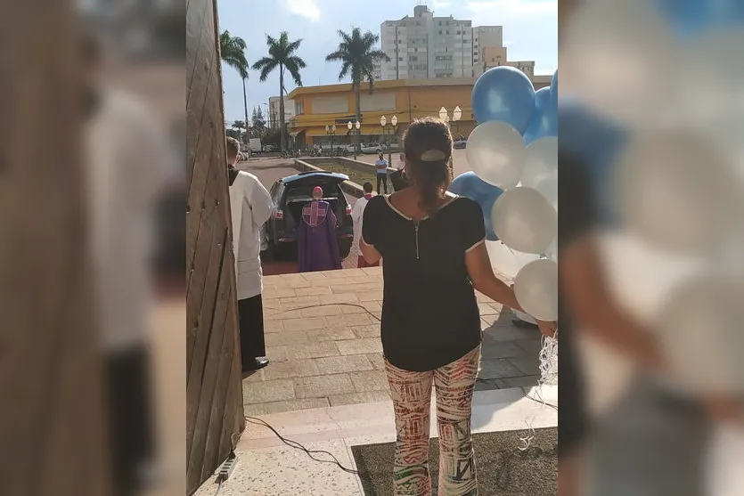 Benção de Exéquias marca despedida de padre vítima da Covid