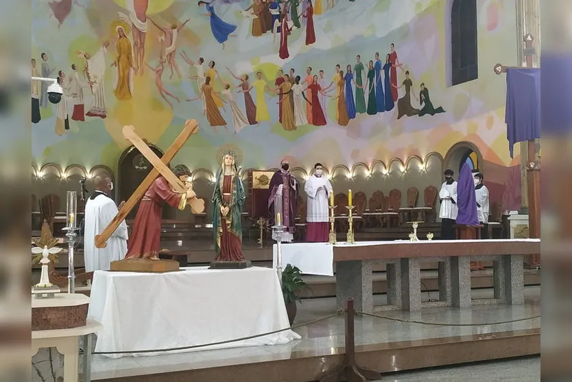 Benção de Exéquias marca despedida de padre vítima da Covid