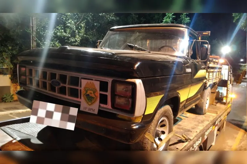Caminhonete furtada é recuperada pela Polícia Militar