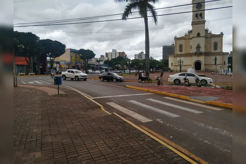 Centro de Apucarana tem grande movimento nesta tarde; veja