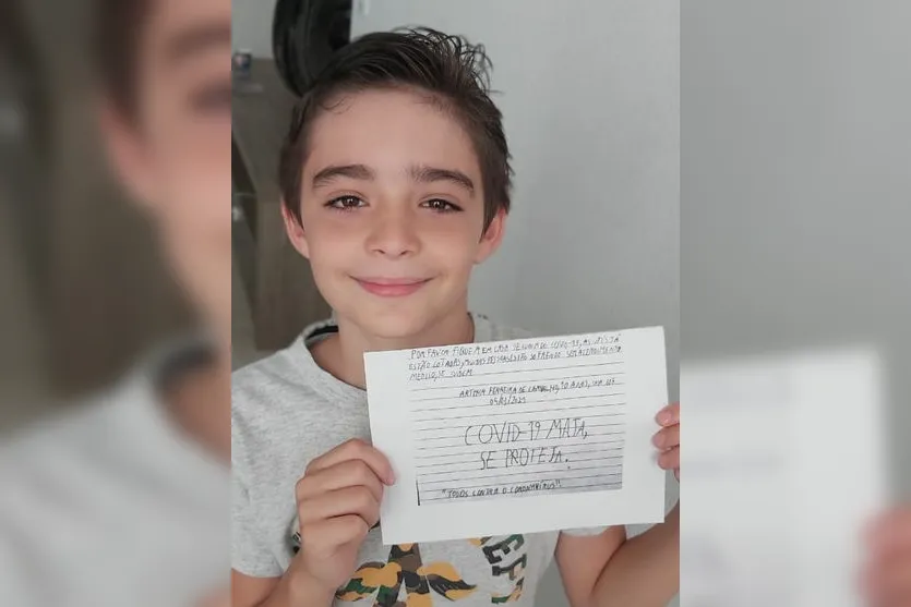 Criança de 10 anos envia cartas a vizinhos para pedir que fiquem em casa