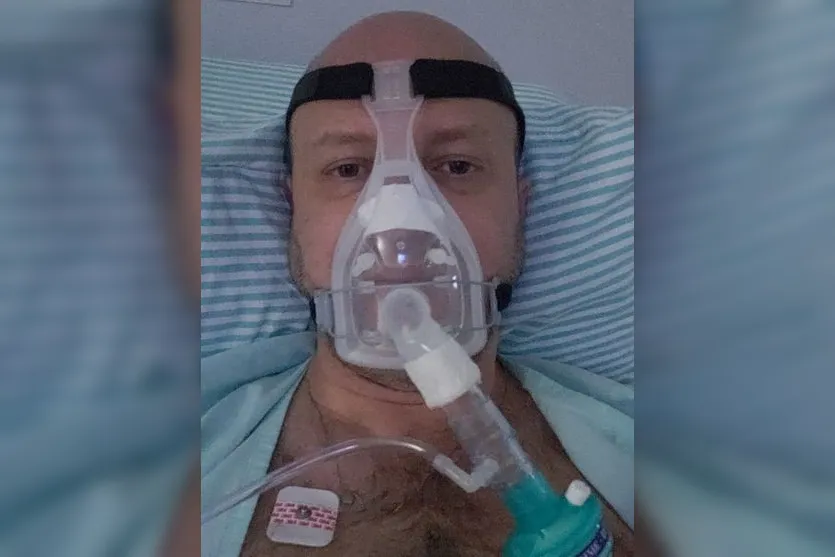 "Estou reaprendendo a andar", diz médico que venceu a covid