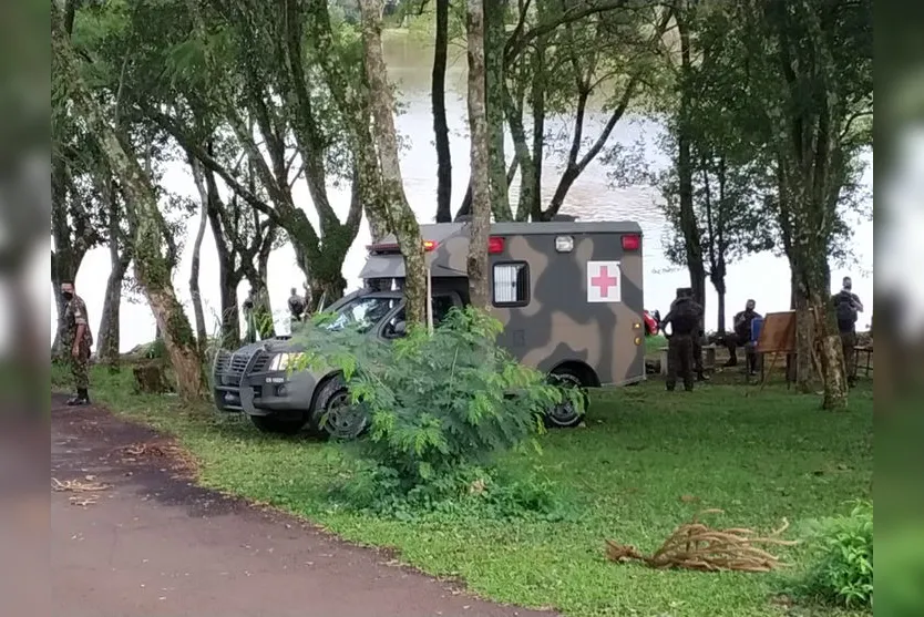 Exército realiza treinamento com blindados; assista