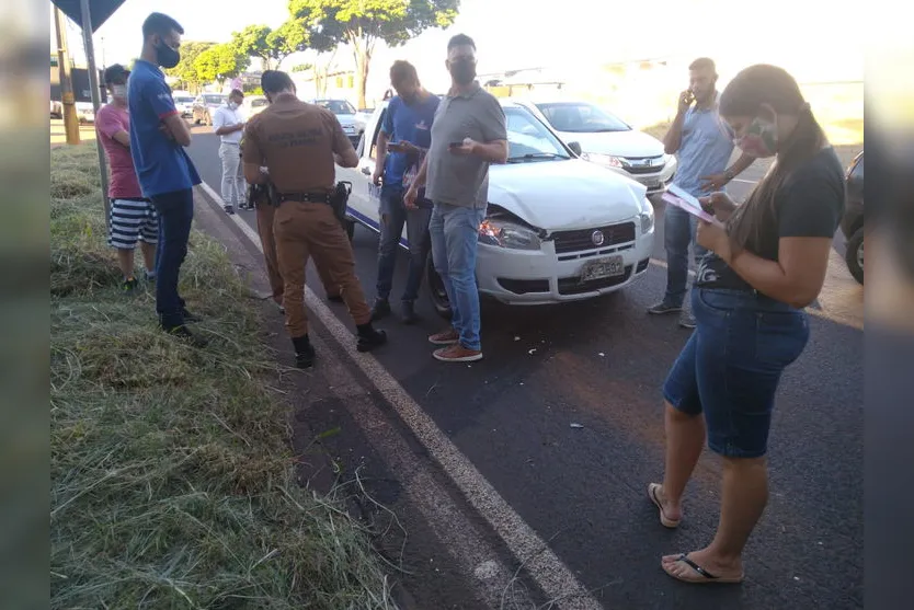 Gestante de 22 anos se envolve em engavetamento