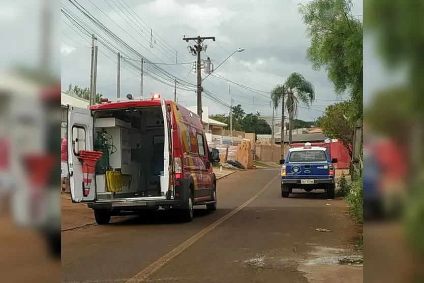 Guarda-roupa cai em cima de criança de 6 anos