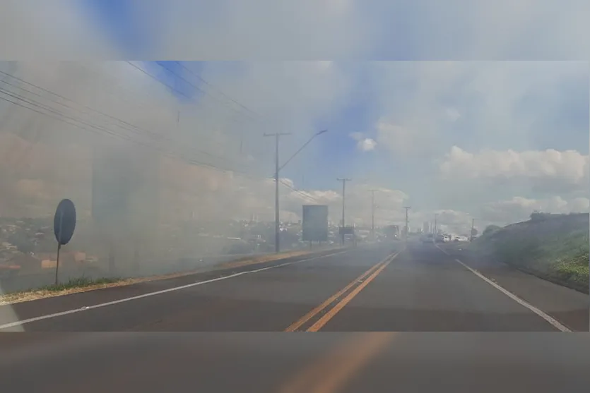 Incêndio na BR-369 pede atenção dos motoristas
