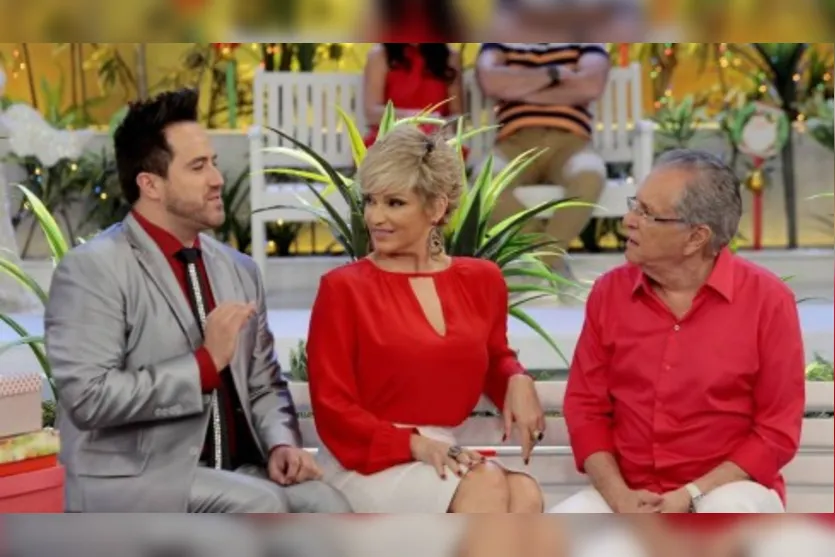 Kleber Lopes morre de covid-19; humorista fazia 'A Praça é Nossa'