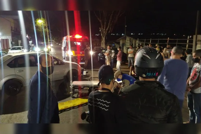 Motociclista que realizava entrega sofre acidente; veja