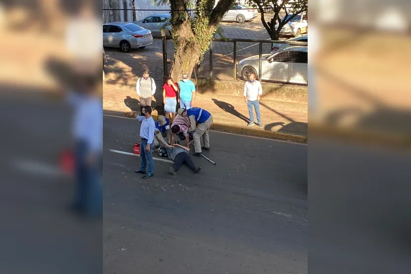 Motociclista sofre ferimento na cabeça após acidente