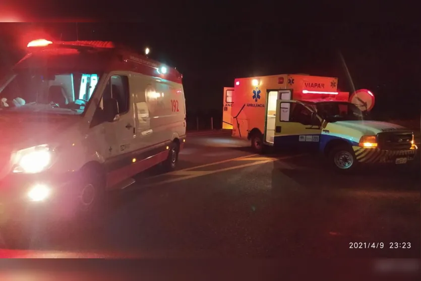 Motorista capota carro entre Caixa de São Pedro e PR-444