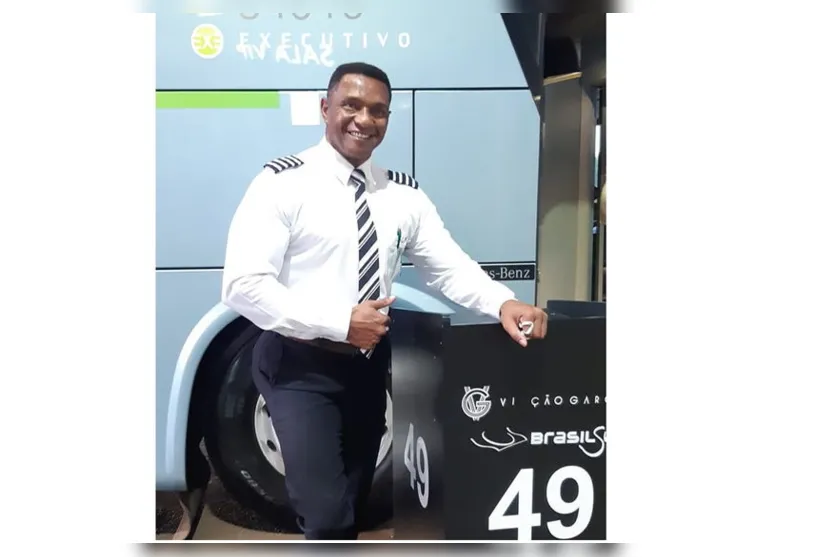 Motorista ‘dançarino’ do Paraná faz sucesso na internet; veja