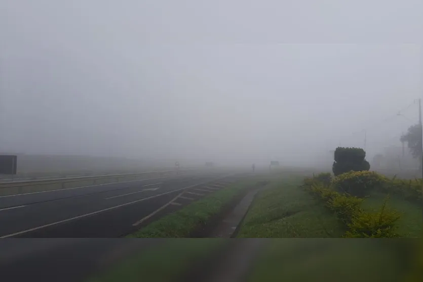 Neblina forte atinge algumas cidades da região ao amanhecer