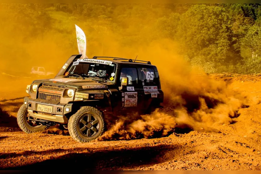 Piloto de Apucarana é campeão invicto do Transparaná