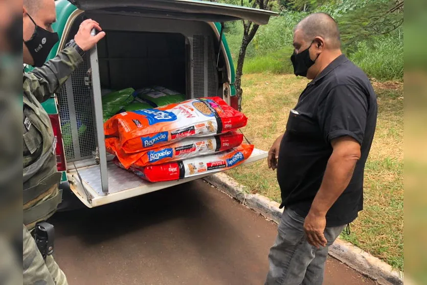 Polícia Ambiental arrecada mais de uma tonelada de alimentos