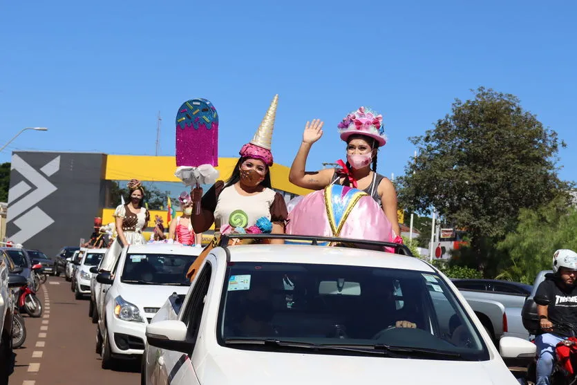 Prefeitura de Ivaiporã faz carreata para celebrar a Páscoa