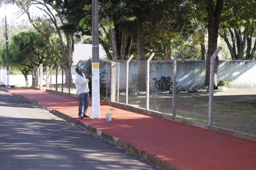 Prefeitura finaliza melhorias em quadra esportiva