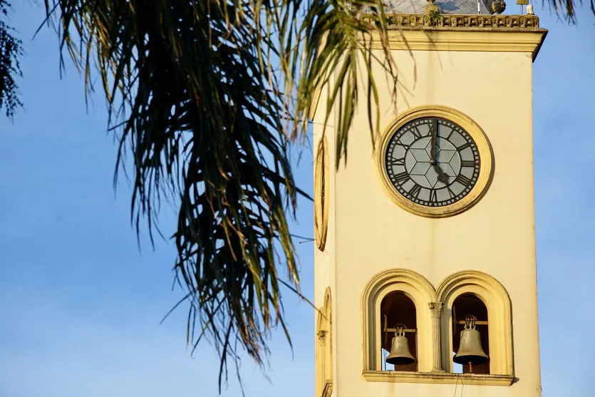 Relógio da Catedral está parado desde o dia 5; assista