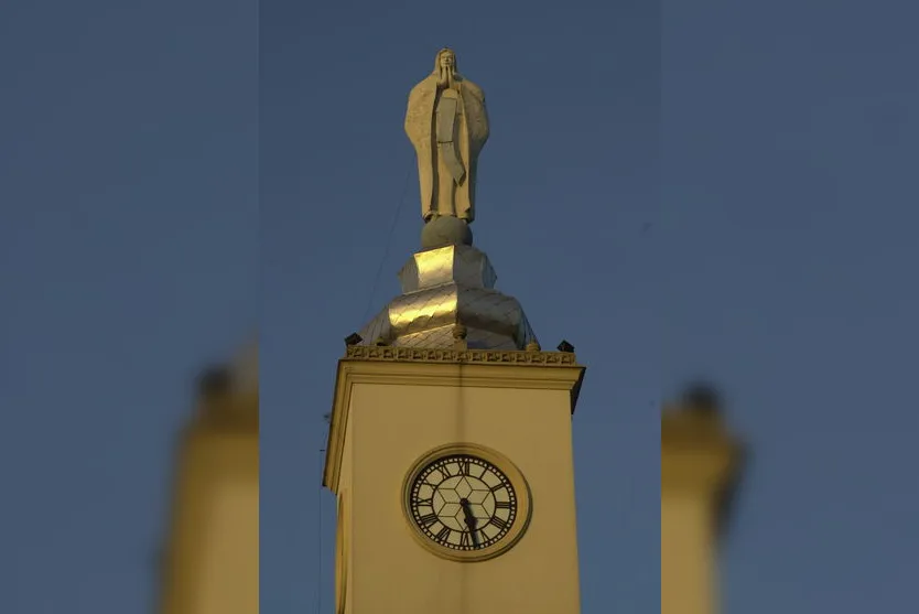 Relógio da Catedral está parado desde o dia 5; assista