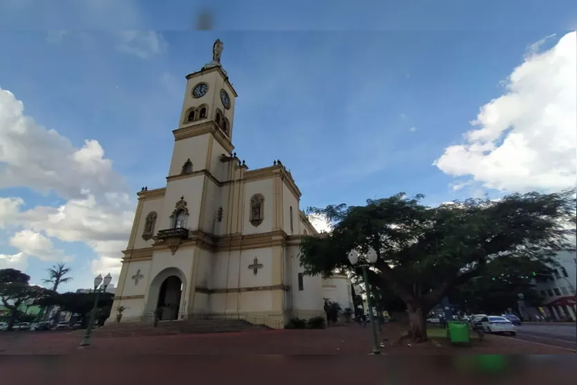 Relógio da Catedral volta funcionar em Apucarana