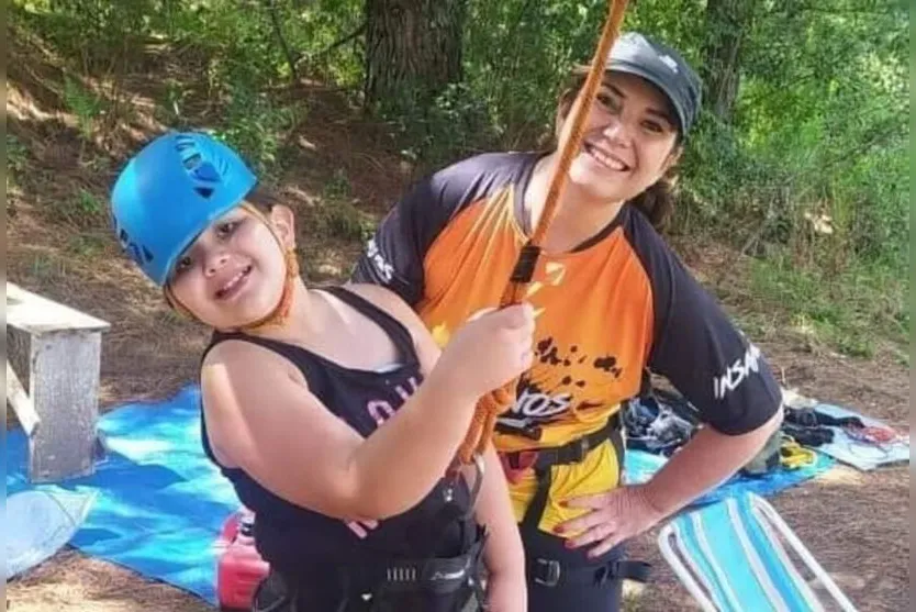 Três pessoas da mesma família morrem em cachoeira no PR