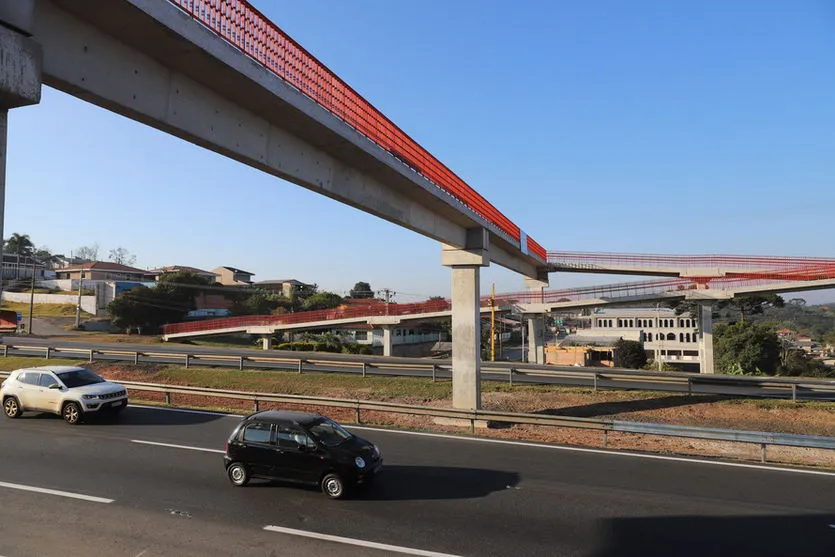 Viaduto em formato de ferradura é entregue em Campo Largo