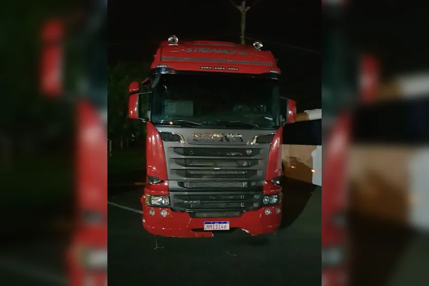 Vigilante é amarrado durante roubo; PM recupera caminhão