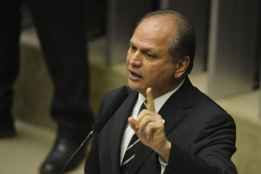  https://www.opovo.com.br/noticias/politica/2021/04/20/so-o-professor-nao-quer-trabalhar-na-pandemia---diz-ricardo-barros--lider-do-governo-na-camara.html 
