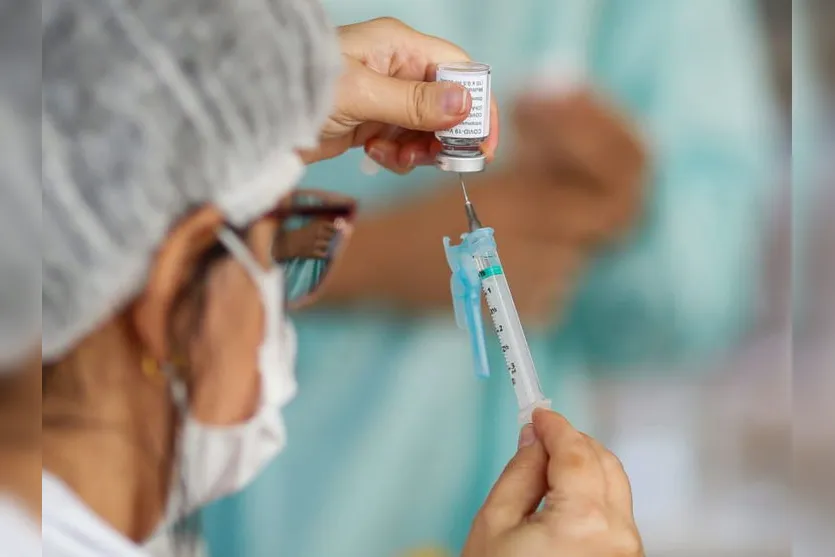 Arapongas vacina pessoas com 42 e 41 anos na próxima semana