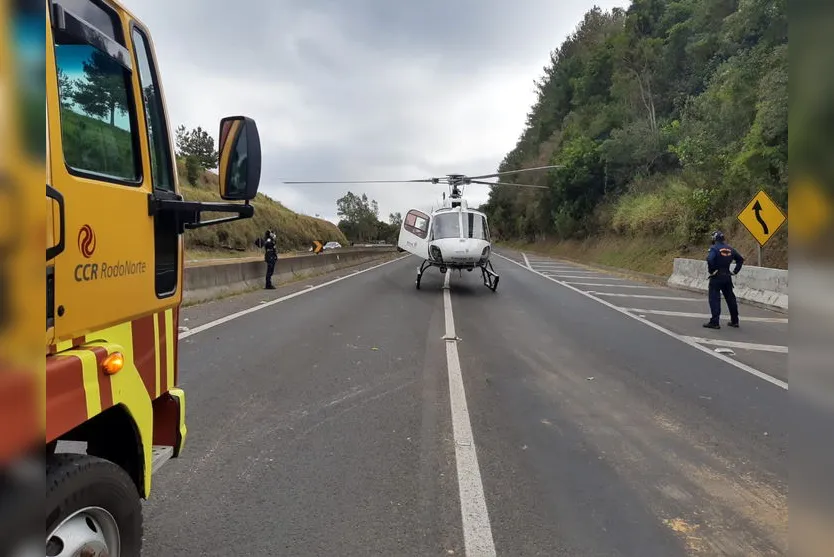 Caminhão-tanque tomba na BR-376; vítima presa nas ferragens